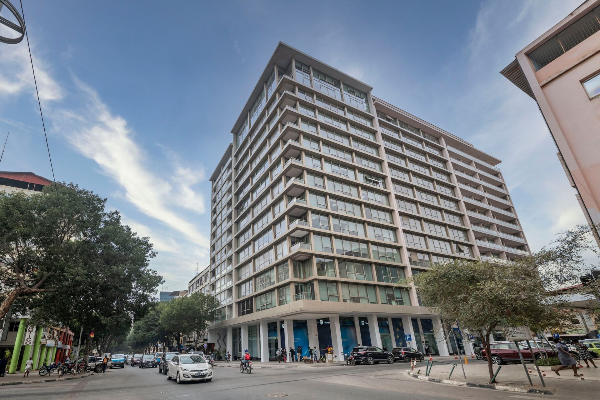 RK Suite Hotel Luanda — About Us